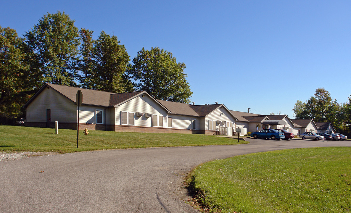 Campbell Apartments in Warren, OH - Building Photo