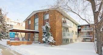 Greenglen Apartments in Edmonton, AB - Building Photo