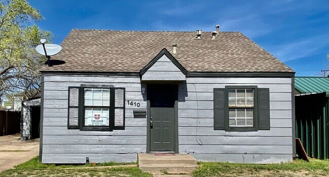 1410 24th Pl in Lubbock, TX - Building Photo - Building Photo