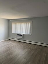 2 Richmond Blvd, Unit 2-B in Ronkonkoma, NY - Building Photo - Building Photo