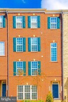 2228 Merseyside Dr in Woodbridge, VA - Building Photo