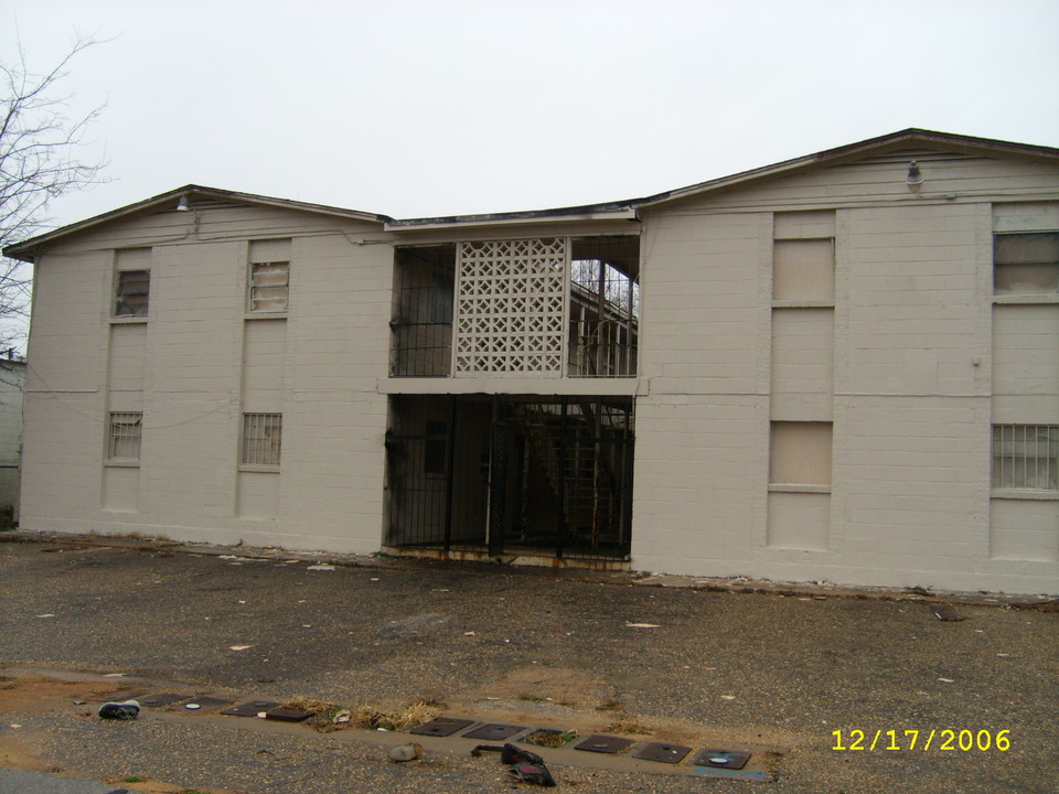 620 Cedar St in Montgomery, AL - Foto de edificio