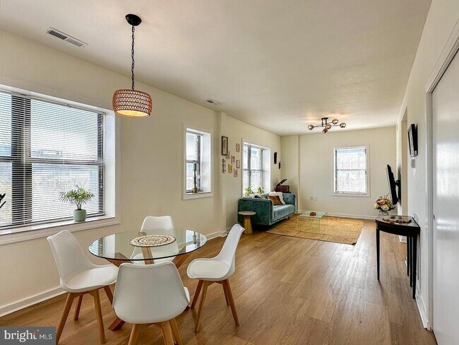 80 New York Ave NW in Washington, DC - Building Photo - Building Photo