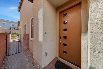 11 Flora Sagio Ave in Henderson, NV - Building Photo - Building Photo