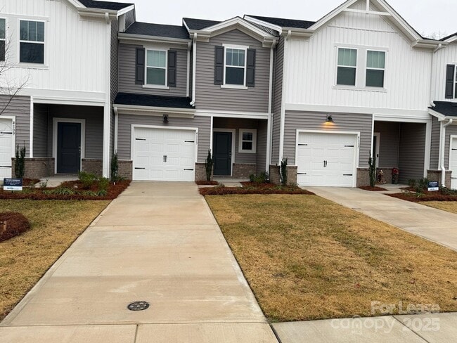 4113 Smt Wds Dr in Charlotte, NC - Building Photo - Building Photo