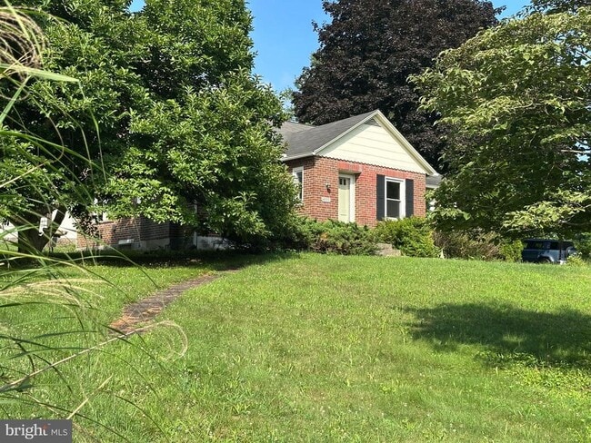property at 4599 Carlisle Rd