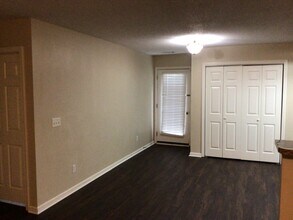 7 Holly Springs Cir in Port Wentworth, GA - Building Photo - Building Photo