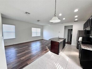 13372 Stoddart Ave in Orlando, FL - Building Photo - Building Photo