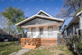 812 Monroe Ave in Kansas City, MO - Building Photo - Building Photo