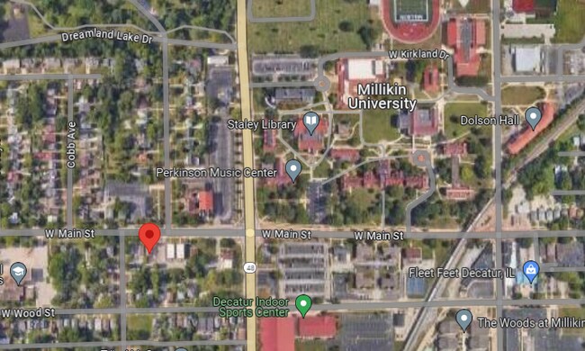 1383 W Main St in Decatur, IL - Foto de edificio - Building Photo