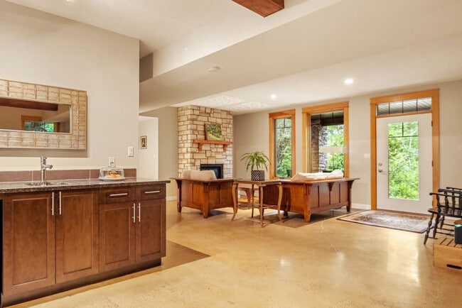 208 Horizon View Glen