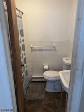 52 Center St in Bloomsbury, NJ - Building Photo - Building Photo