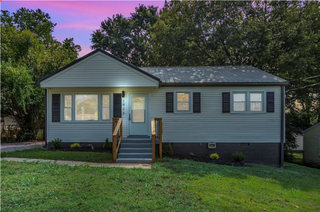 1923 Overton Dr in Columbia, TN - Foto de edificio - Building Photo