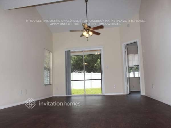 209 Kittery Ln in Apopka, FL - Foto de edificio - Building Photo