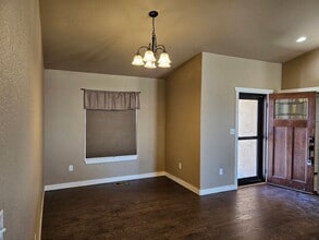1073 E Platteville Blvd in Pueblo, CO - Building Photo - Building Photo