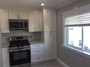 2110 Spaulding Ave, Unit D in Berkeley, CA - Building Photo - Building Photo