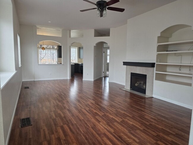 7205 Grand Island Dr in Sparks, NV - Building Photo - Building Photo