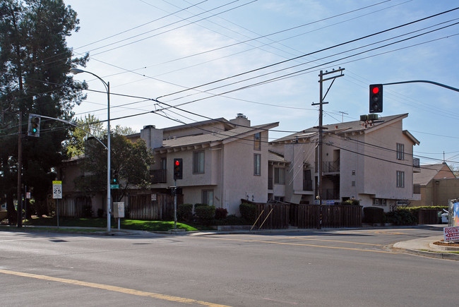 3900 H St in Sacramento, CA - Building Photo - Building Photo