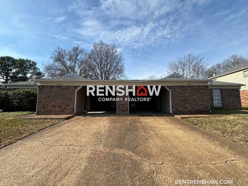 2205 Goldbrier Ln in Memphis, TN - Foto de edificio
