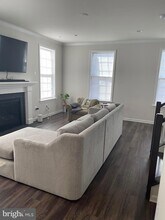 2530 Lanham Hill Cir in Glenarden, MD - Building Photo - Building Photo