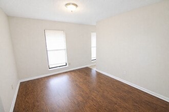 5543 Great Wagon Rd in Charlotte, NC - Building Photo - Building Photo