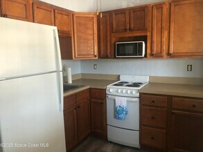 380 N Brevard Ave in Cocoa Beach, FL - Building Photo - Building Photo