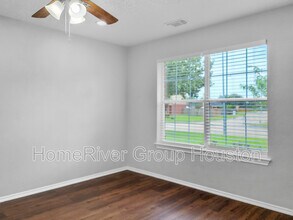 13030 Terrace Run Ln in Houston, TX - Building Photo - Building Photo