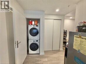 60 Frederick St in Kitchener, ON - Building Photo - Building Photo