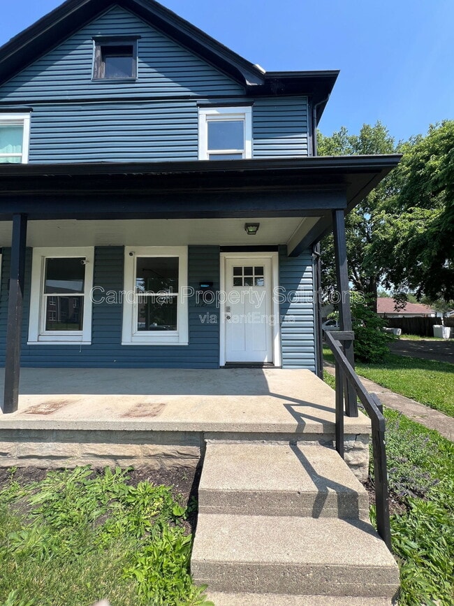 property at 1227 Woodside Blvd
