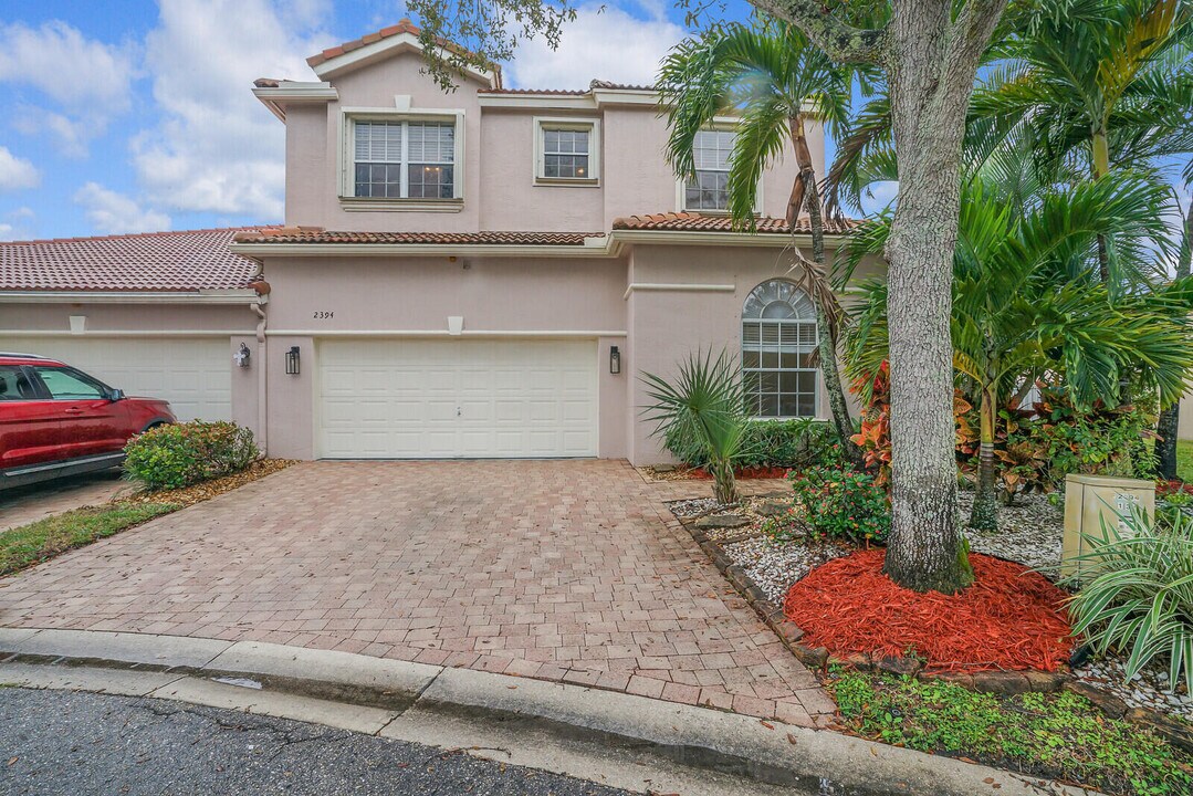 2394 Kemps Bay in Royal Palm Beach, FL - Building Photo