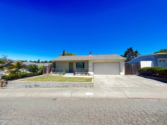 property at 224 Grapewood St