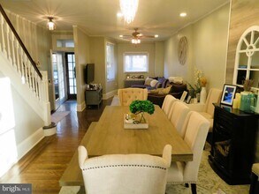 5206 Ridge Ave in Philadelphia, PA - Building Photo - Building Photo