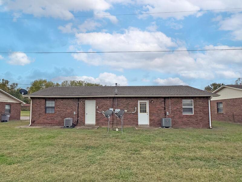 24-424 Thompsonville Ln in Oak Grove, KY - Building Photo