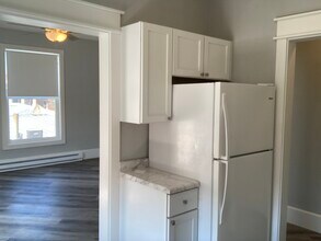 239 2nd Ave NE, Unit 6 in Valley City, ND - Foto de edificio - Building Photo