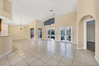 4882 Tivoli Ave in Sarasota, FL - Building Photo - Building Photo