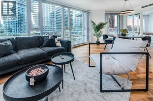 918 Cooperage Way in Vancouver, BC - Building Photo