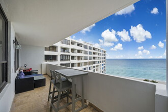 3505 S Ocean Dr, Unit 1221 in Hollywood, FL - Foto de edificio - Building Photo