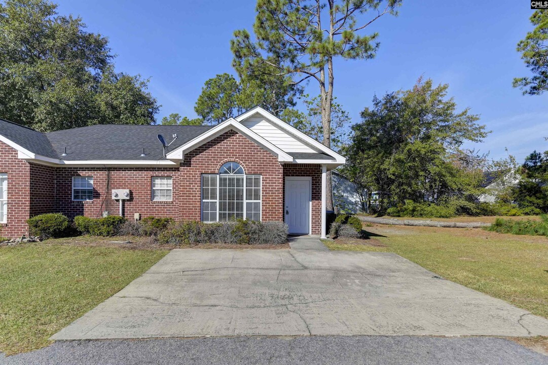 101 Hutto Hill in Gilbert, SC - Foto de edificio