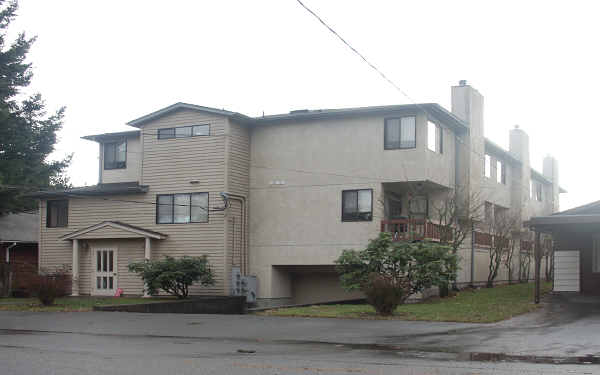 1237 NE 148th St in Shoreline, WA - Building Photo - Building Photo