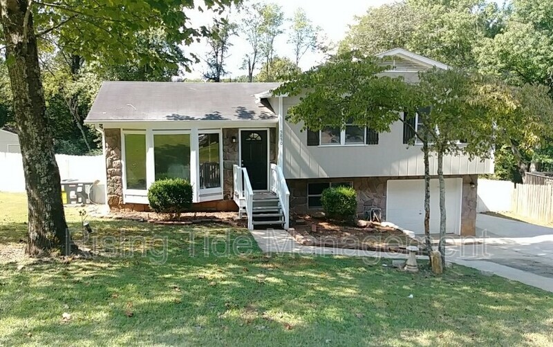 5850 Brenda Dr in Trussville, AL - Building Photo