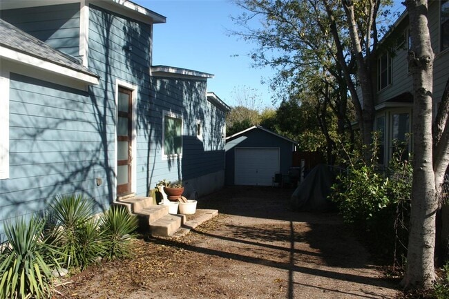 1410 North St in Austin, TX - Building Photo - Building Photo