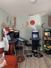 7249 W Lenox Cir in Punta Gorda, FL - Foto de edificio - Building Photo