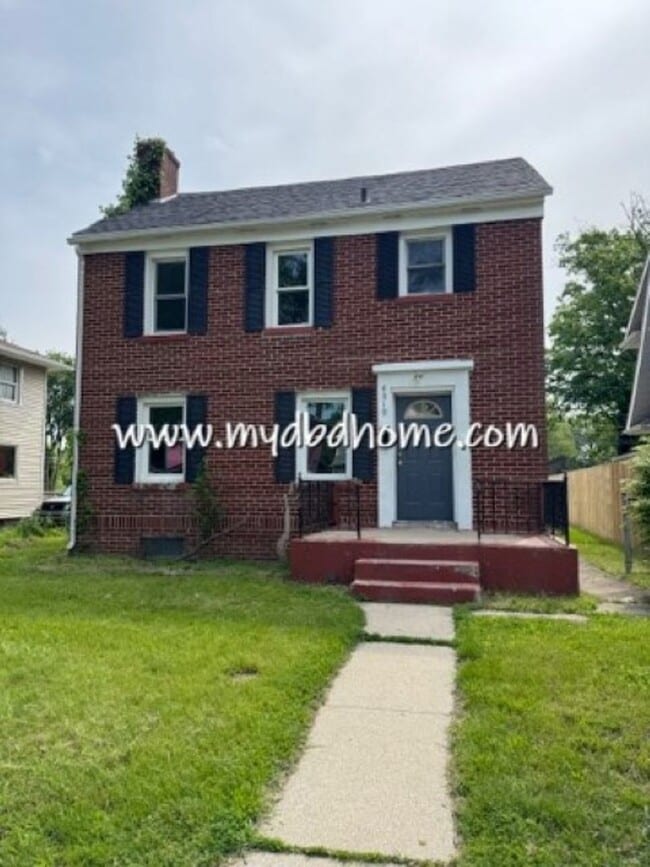property at 4319 S Park Dr