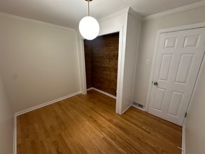 4548 N Long Ave, Unit Unit 1 in Chicago, IL - Building Photo - Building Photo