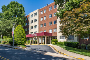 200 N Maple Ave Apartamentos