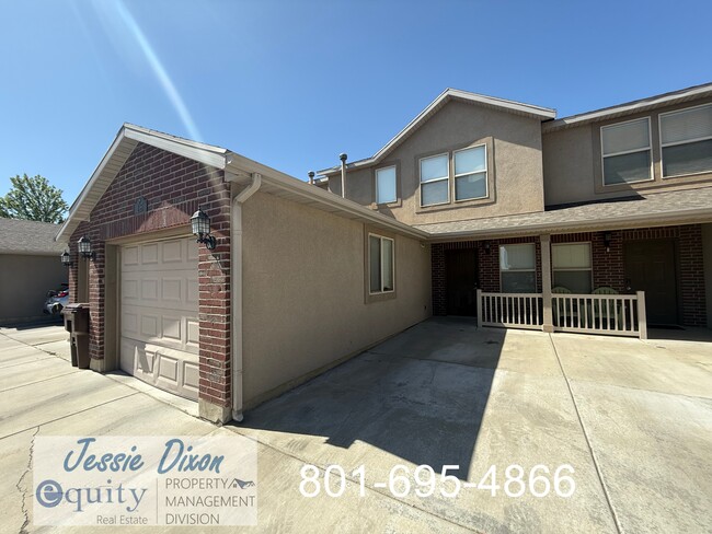 property at 116 W Newbury Ln