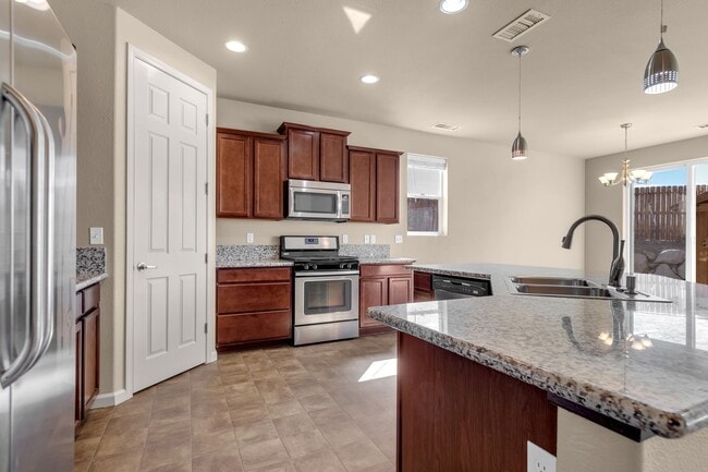 7161 Mustengo Dr in Reno, NV - Building Photo - Building Photo