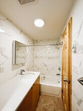 137 E Houston St in New York, NY - Building Photo - Building Photo