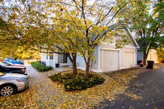 1115 W Swallow Rd, Unit 13 in Fort Collins, CO - Foto de edificio - Building Photo