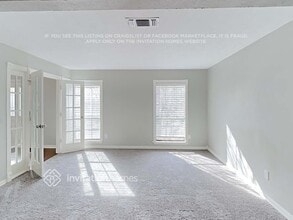 6321 Brookgate Dr in Arlington, TX - Foto de edificio - Building Photo